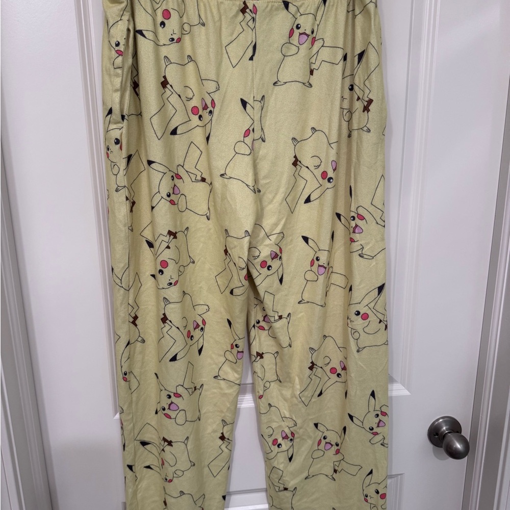 Pokemon Pikachu Women’s Pajama Pants Large